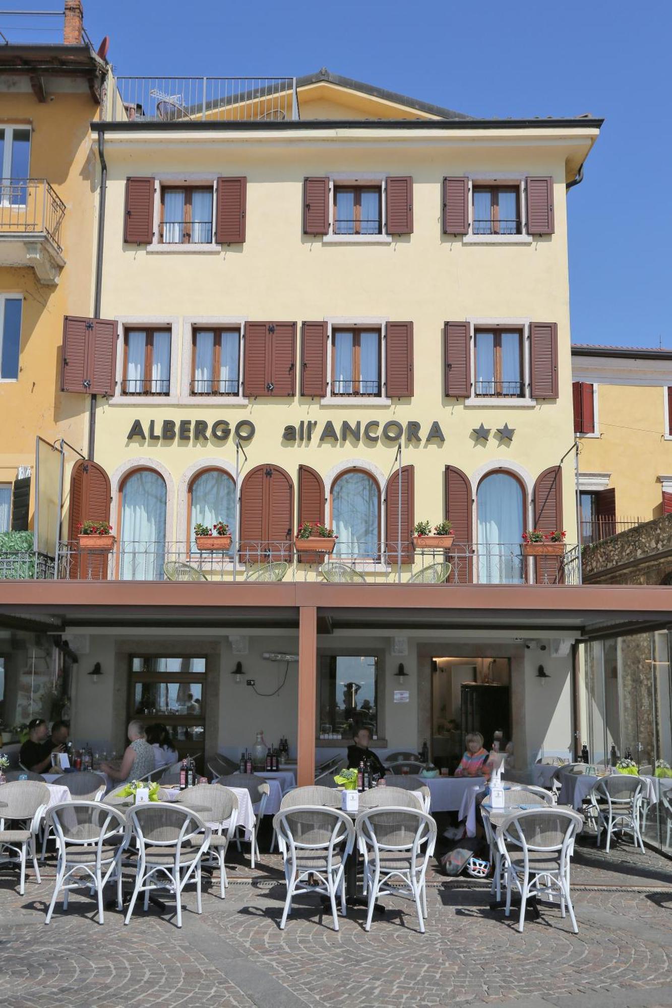 All'ancora 2* Garda (Verona)